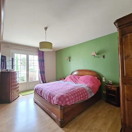 D'air * 12 Pers. * Piscine * Parking *