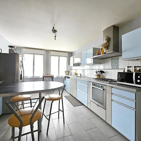 Πανσιόν D'air * 12 Pers. * Piscine * Parking *