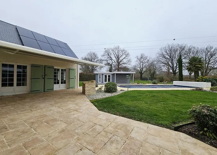 D'air * 12 Pers. * Piscine * Parking